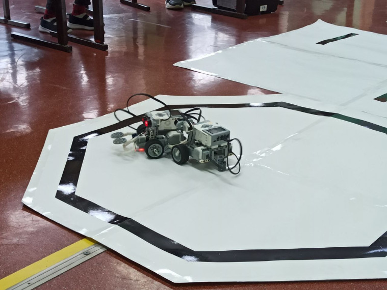 Робототехнические соревнования «Мой робот 2023»..